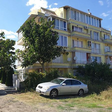 Апартамент В Приморско Exterior photo